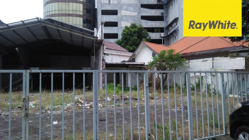 Rumah Pusat Kota di Jalan Tegalsari, Surabaya