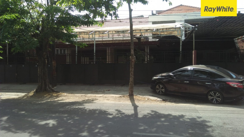 Rumah 2 lantai Pusat Kota di Jl Teuku Umar, Surabaya