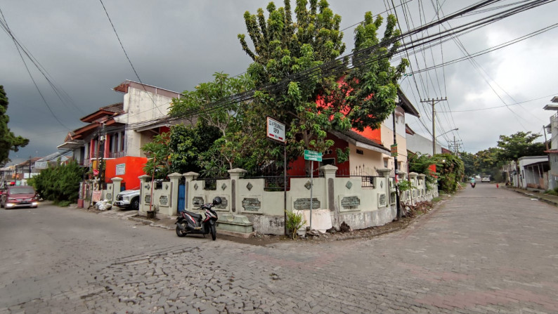 KOST 18 KAMAR LOKASI STRATEGIS DEKAT KAMPUS UII DAN AMIKOM