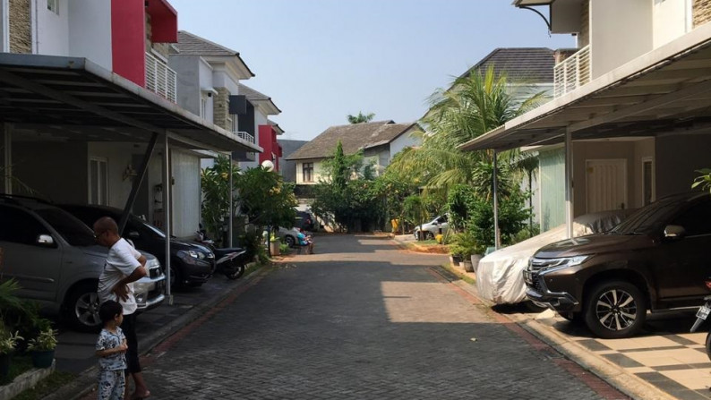 Dijual Rumah Bagus Di Cluster Palem Indah Mansion, Ciputat Tangerang Selatan