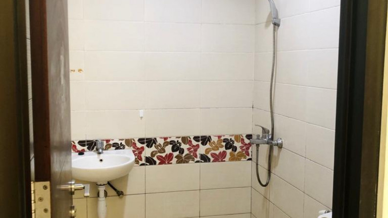 Dijual Rumah Bagus Di Jl Kesehatan Bawah, Komp Griya Pesanggrahan