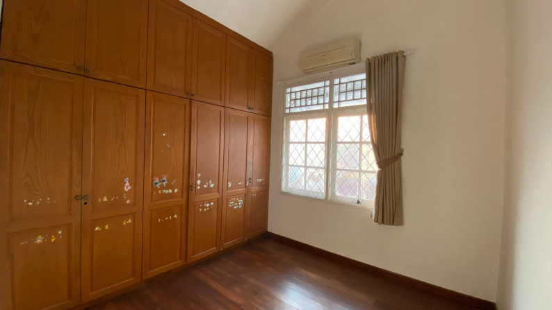 Rumah Bagus Di Mertilang, Bintaro Jaya Sektor 9