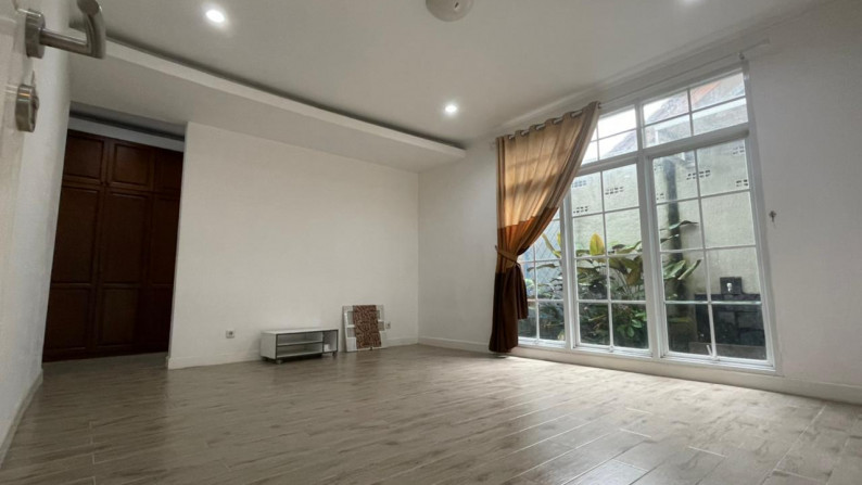 Rumah Bagus Di Mertilang, Bintaro Jaya Sektor 9