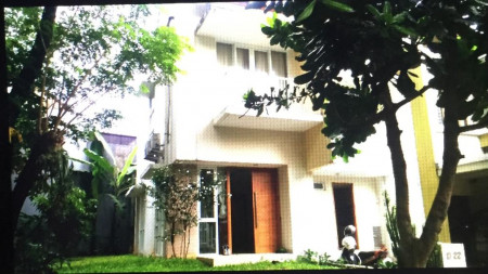 Rumah Bagus Di Emerald Garden, Bintaro Jaya