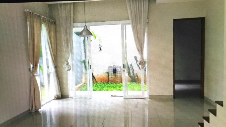 Rumah Bagus Di Emerald Garden, Bintaro Jaya