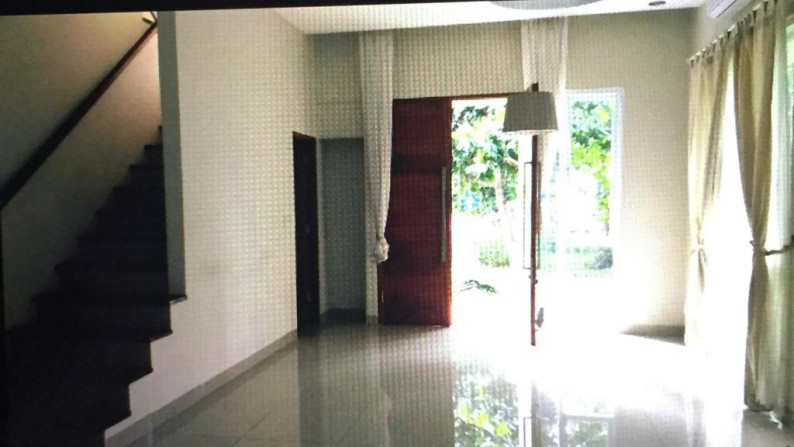 Rumah Bagus Di Emerald Garden, Bintaro Jaya