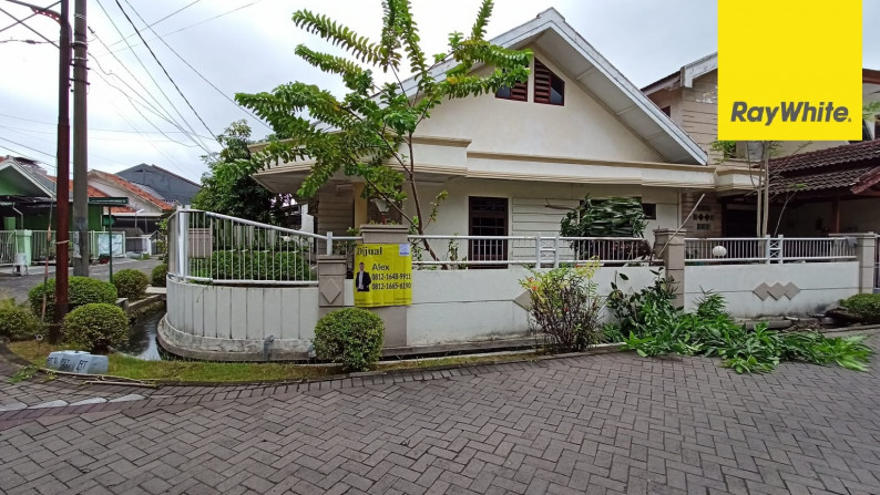 Rumah 2 lantai di Medokan Asri Barat, Surabaya