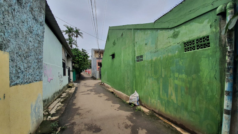 Rumah Strategis dan Cocok untuk Kos-kosan @Gg. Swadaya, Kedaung, Ciputat