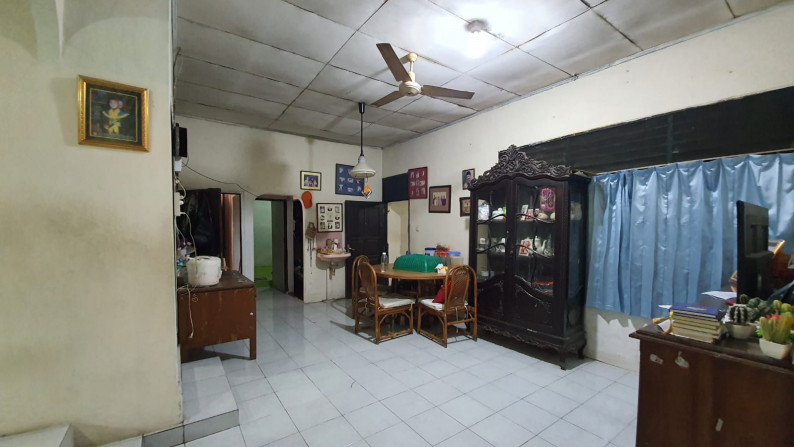 Rumah Strategis dan Cocok untuk Kos-kosan @Gg. Swadaya, Kedaung, Ciputat