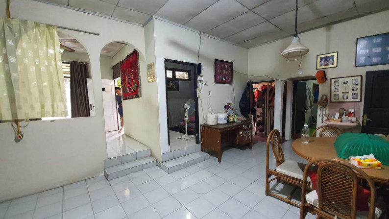 Rumah Strategis dan Cocok untuk Kos-kosan @Gg. Swadaya, Kedaung, Ciputat