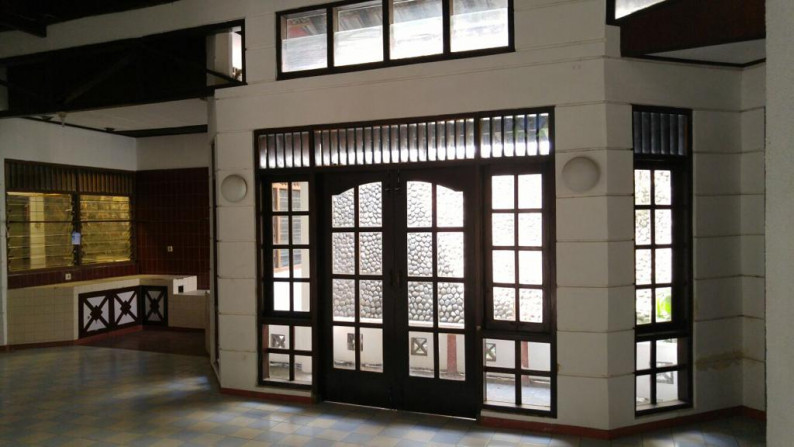 RUMAH TINGGAL DEKAT TERMINAL JOMBOR DAN AL-AZHAR