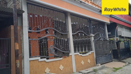 Rumah di Griya Kebraon Barat, Surabaya