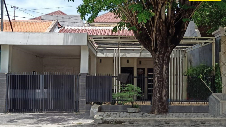 Rumah di Bendul Merisi Selatan, Surabaya