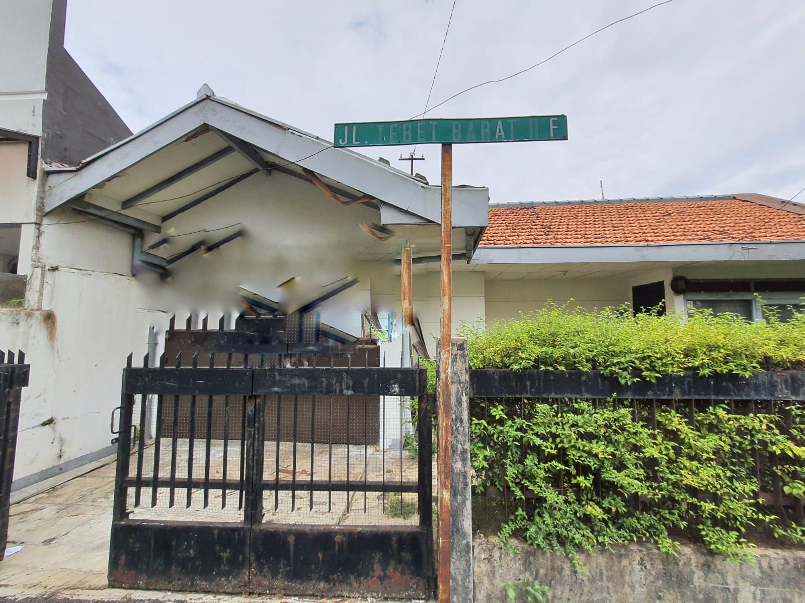 Di Jual Rumah hunian di Jl. Tebet Barat  2F  - Jakarta Selatan