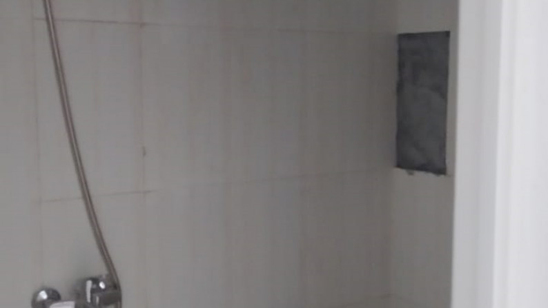 Rumah Hunian 2,5 lantai di Ploso Timur, Surabaya