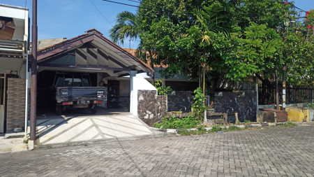 Dijual Rumah di Gayungsari