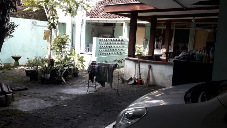 RUMAH  6 KAMAR DI BARAT APMD, JL TIMOHO, YOGYAKARTA