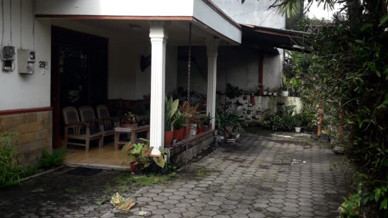 RUMAH  6 KAMAR DI BARAT APMD, JL TIMOHO, YOGYAKARTA