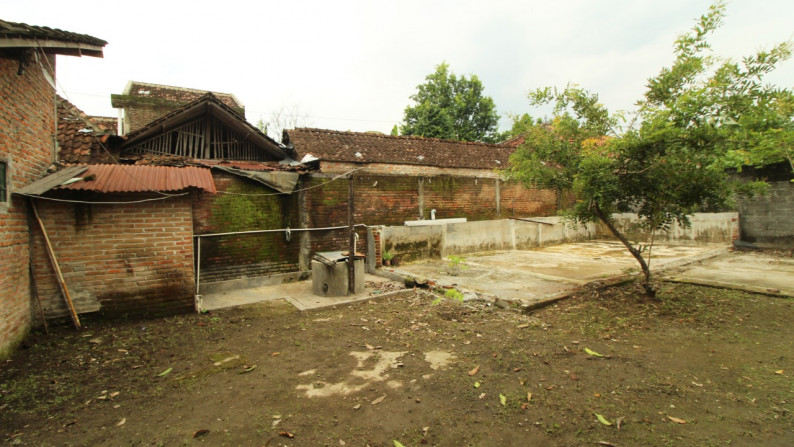 RUMAH 5 KAMAR DISEWAKAN DEKAT RINGROAD SELATAN, BANGUNTAPAN, BANTUL