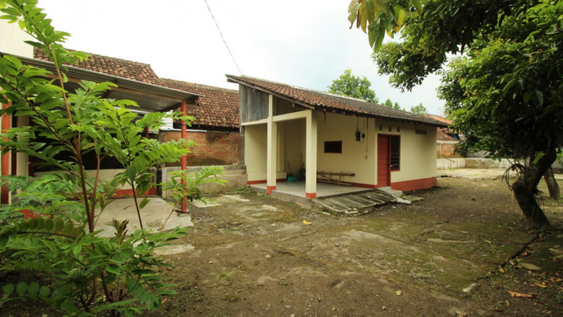 RUMAH 5 KAMAR DISEWAKAN DEKAT RINGROAD SELATAN, BANGUNTAPAN, BANTUL