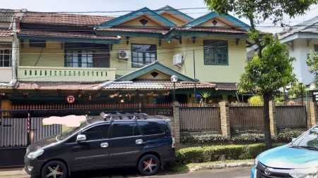 Rumah Bagus Di Kasuari Bintaro Jaya Sektor 9