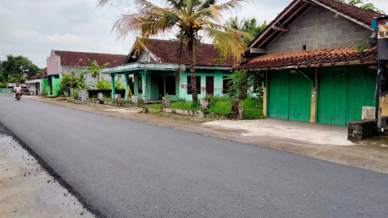 TANAH SELUAS 619 METER, HANYA BEBERAPA METER DARI JL SEYEGAN - GODEAN