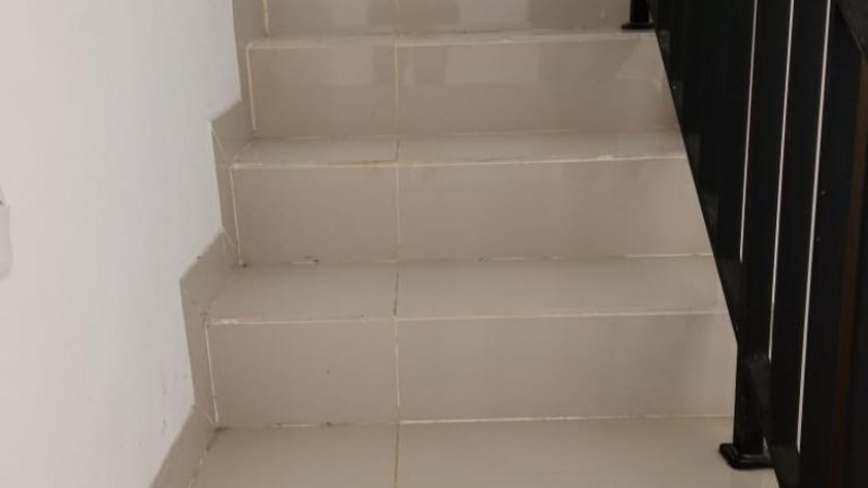 Best Offer. Rumah Bagus Laverde Cluster Vivere, Serpong