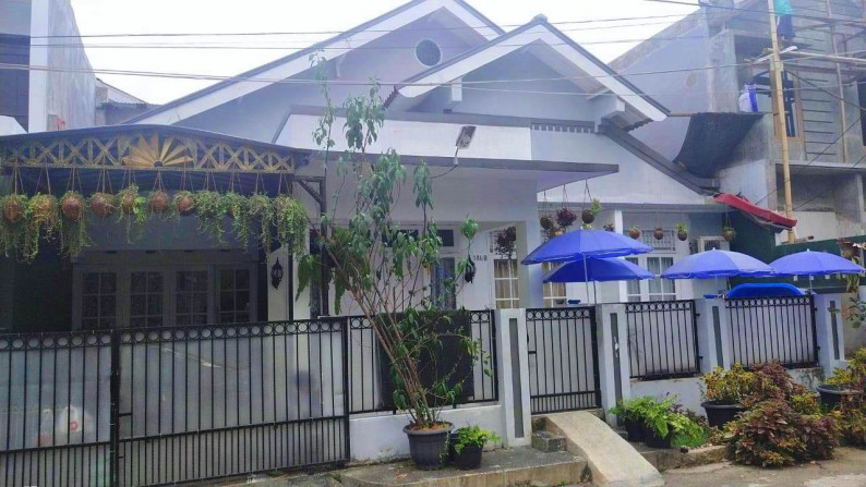 Rumah siap huni di Sektor 9 Bintaro Jaya