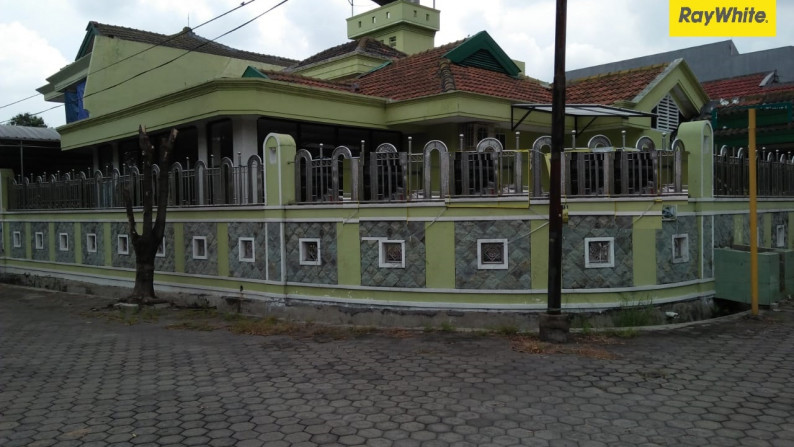 Rumah Hook di Taman Pondok Indah, Surabaya