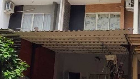 Termurah. Rumah Bagus 4 Lantai Residence One, Serpong