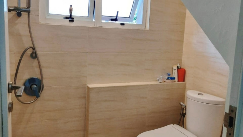 Best Price. Rumah Residence One, Serpong