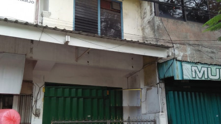 Ruko 2 lantai Pusat Kota di Jalan Undaan Kulon, Surabaya