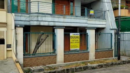 Disewakan rumah di Perum.Green Garden, Jakarta Barat