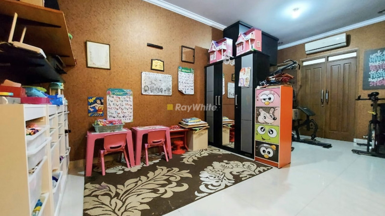 Rumah Bagus Modern Minimalis Siap Huni Dalam Town House Di Jagakarsa