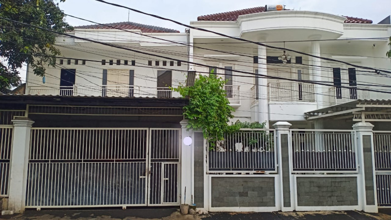 Dijual Rumah Bagus Di Jl Raya Kav Hankam , Joglo Jakarta Barat