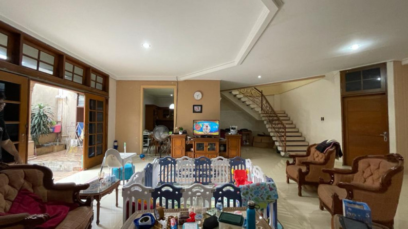 Dijual Rumah Bagus Di Jl Perdagangan, Bintaro Jakarta Selatan