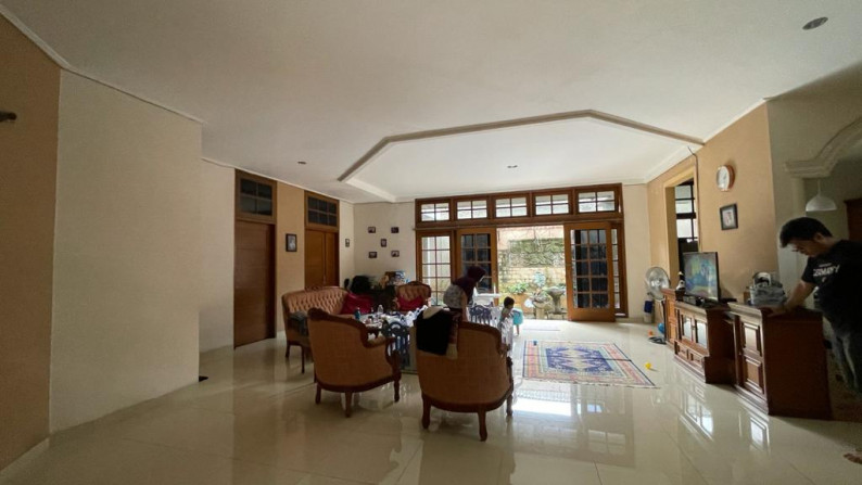 Dijual Rumah Bagus Di Jl Perdagangan, Bintaro Jakarta Selatan