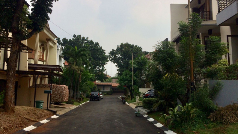 Rumah Bagus Di Senayan Bintaro Jaya Sektor 9