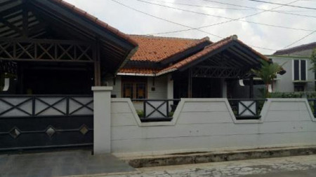 Rumah 1 Lantai Bagus, Rapih Nyaman Siap Huni dan Bebas Banjir
