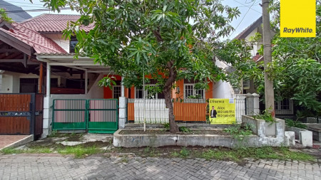 Rumah di Marina Mas Timur, Surabaya