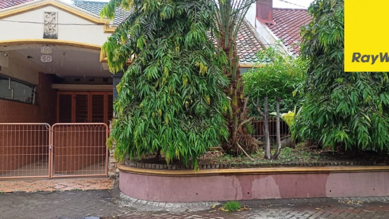 Rumah di Galaxy Bumi Permai, Surabaya