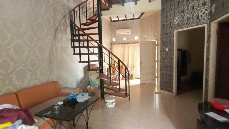 RUMAH TINGGAL DEKAT RINGROAD UTARA, MAGUWOHARJO, DEPOK