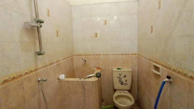 RUMAH TINGGAL DEKAT RINGROAD UTARA, MAGUWOHARJO, DEPOK