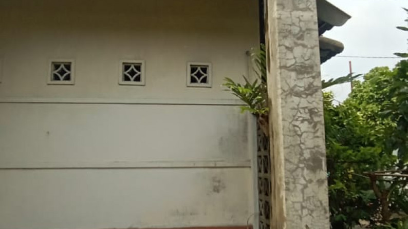 RUMAH TINGGAL DEKAT RINGROAD UTARA, MAGUWOHARJO, DEPOK
