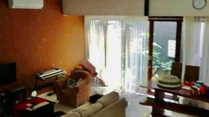 Rumah Siap Huni, Nyaman dan Lokasi Strategis @Bintaro