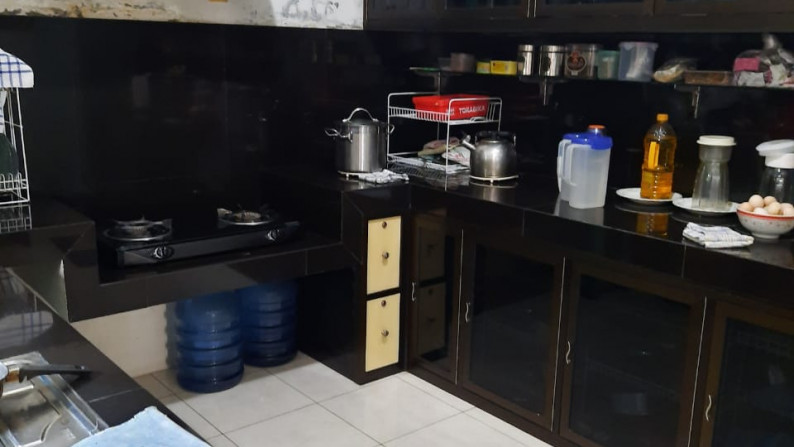 RUMAH 6 KAMAR LOKASI STRATEGIS DEKAT KAMPUS MIROTA DAN KAMPUS UGM