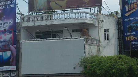 Ruko Strategis di Jl Gemblongan Dekat Tunjungan, Surabaya Pusat