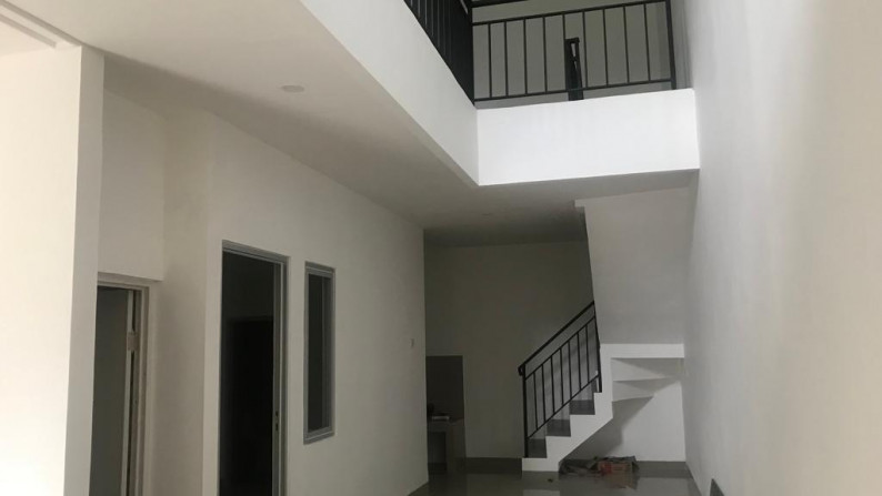 Dijual Rumah Bagus Di Regency Melati Mas, BSD Tangerang Selatan