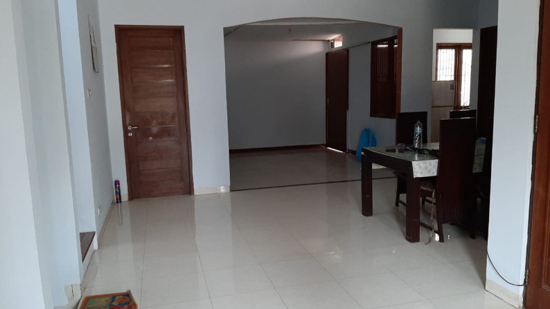 Rumah Siap Huni, Terdapat Club House, dan Hunian Nyaman @Emerald Residence, Bintaro