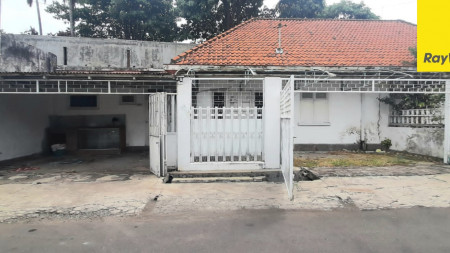 Rumah Pusat Kota di Jalan Gondosuli, Genteng, Surabaya